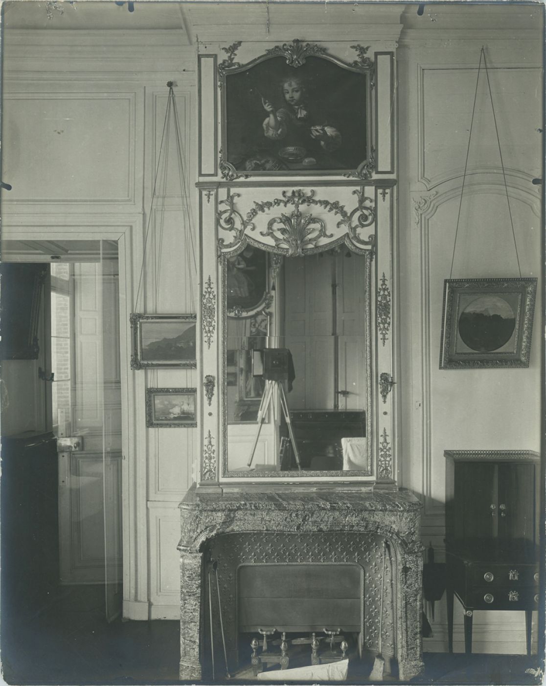 Anonymous, “L’appareil dans le miroir”, 1890 ca.