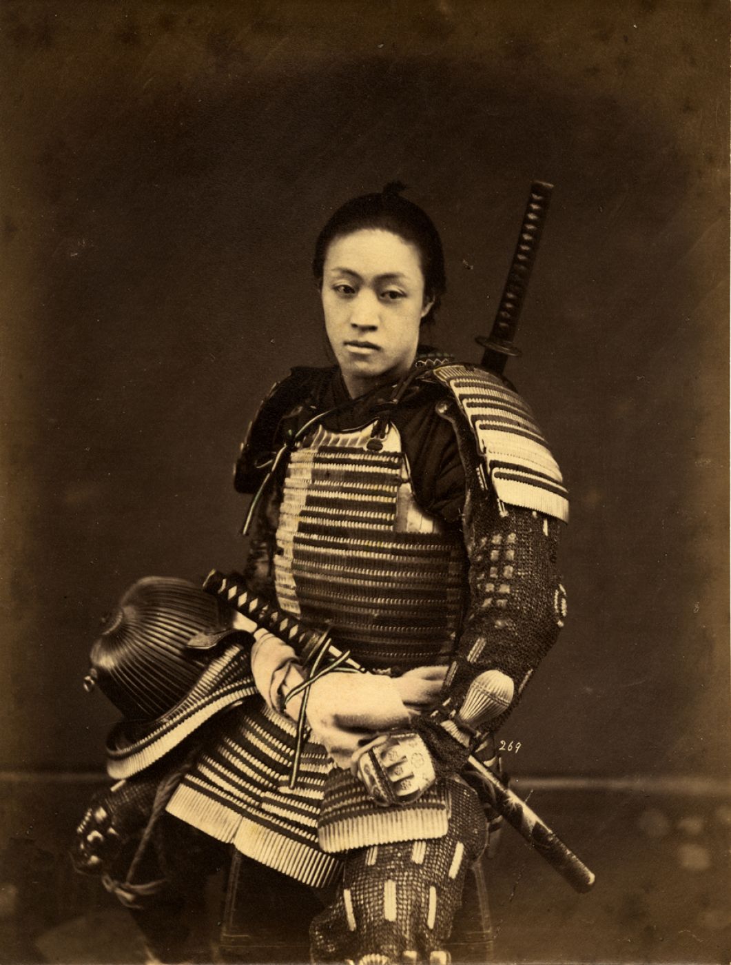 Shin'ichi Suzuki I, “Unidentified Samurai in Armour, Yokohama”, 1870 ca.
