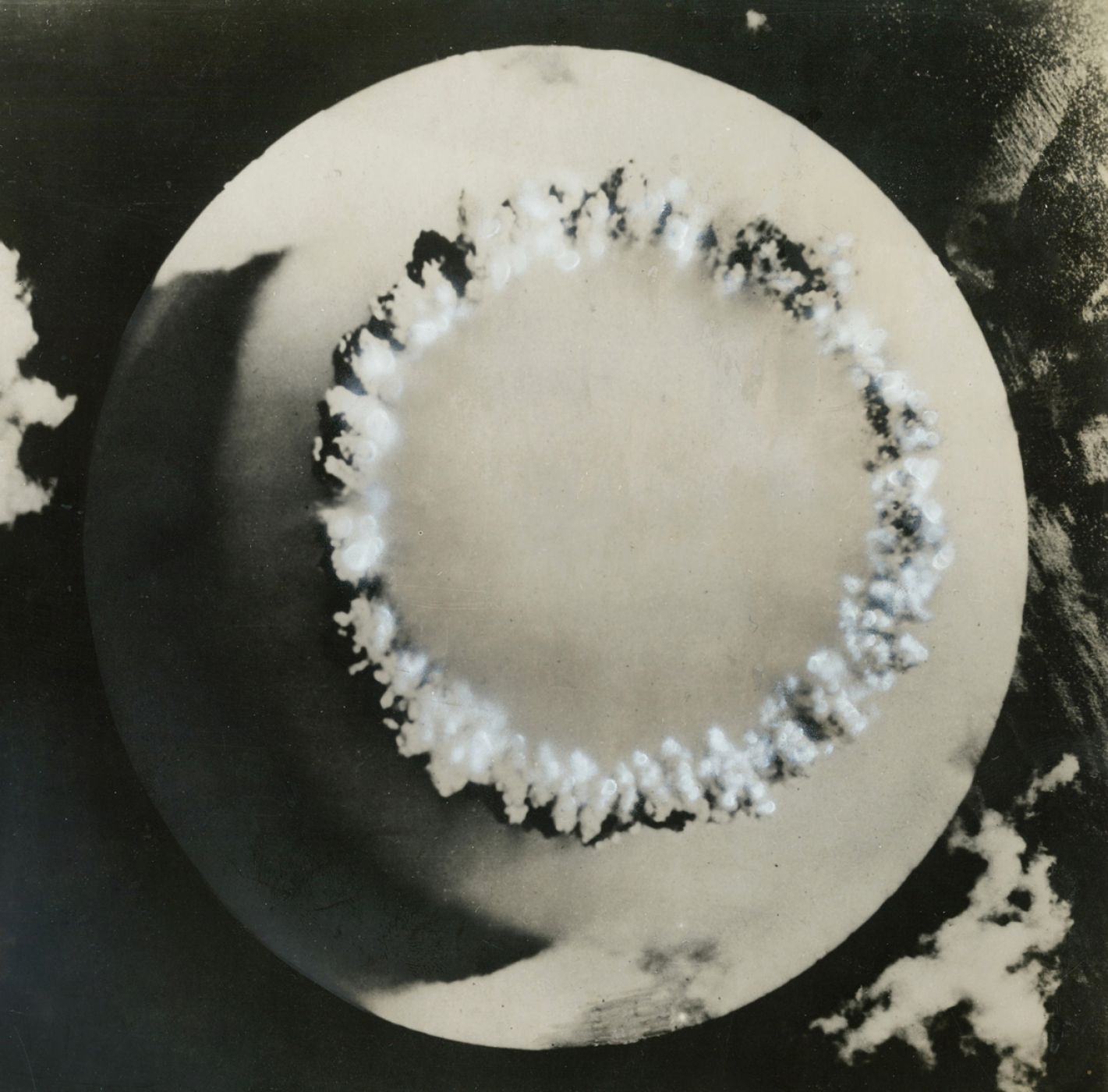 Anonymous, “Nuclear bomb testing (Bikini Atoll)”, 1946