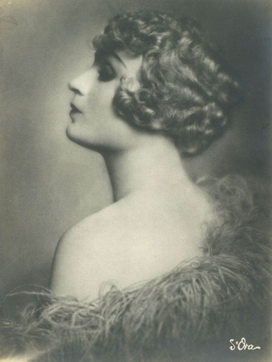 Madame d'Ora , “Barbette”, 1926