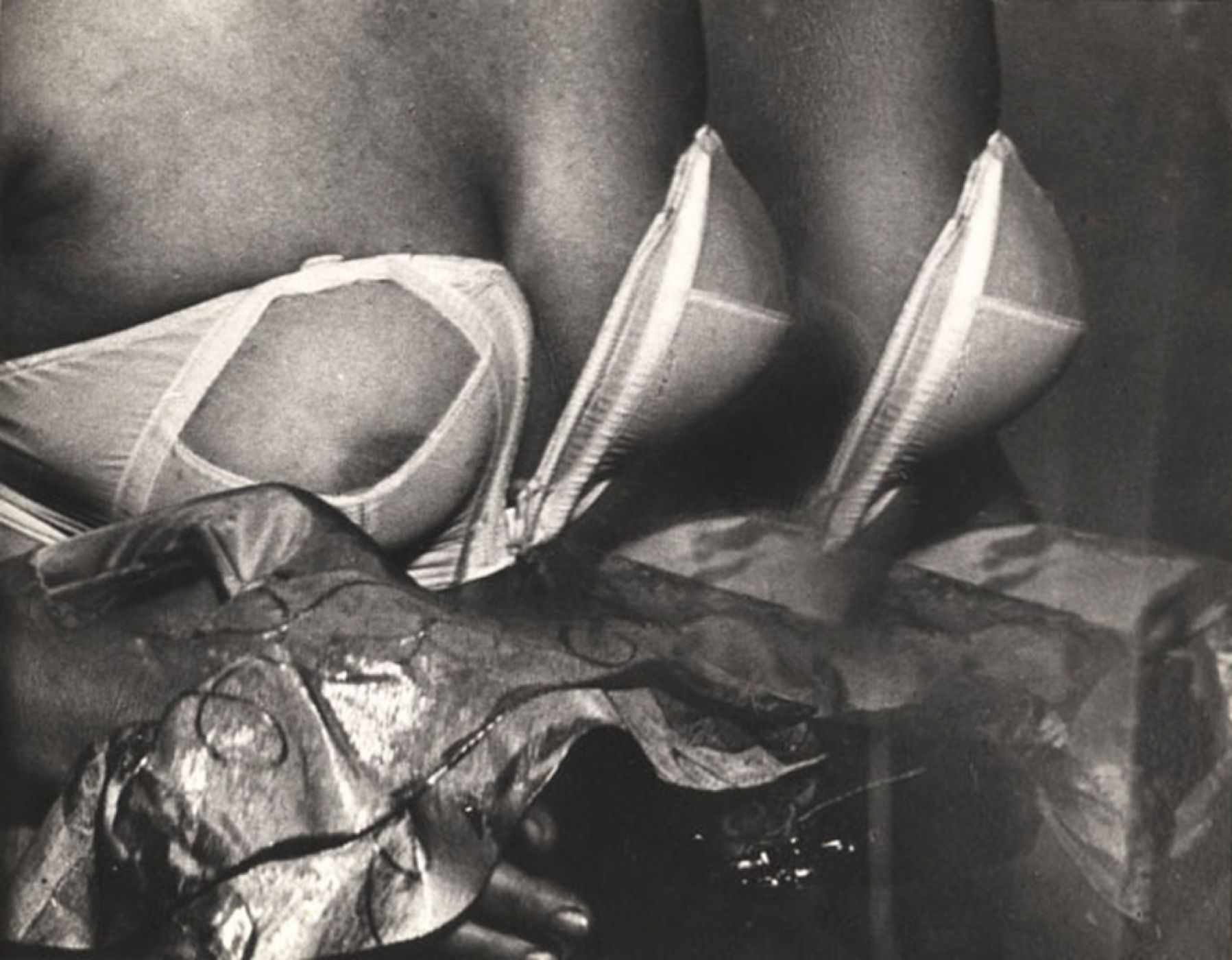 Weegee, “Woman with three breasts (from “Naked Hollywood” Series)”, 1950 ca.